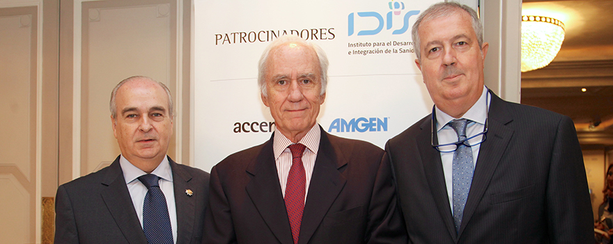 Javier Gómez-Ferrer, consejero de Asisa y delegado de esta compañía en Valencia; Luis Ortiz, consejero de Asisa; y Luis Mayero.