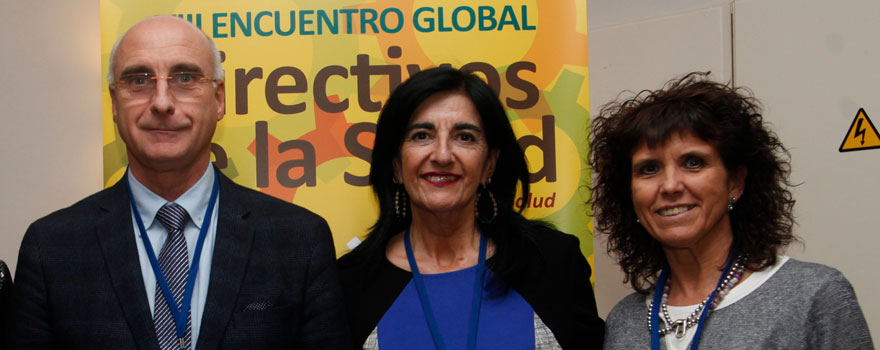 Jesús Sanz, presidente de ANDE, junto a las también miembros de dicha organización, Raquel Rodríguez y Blanca Fernández-Lasquetty.