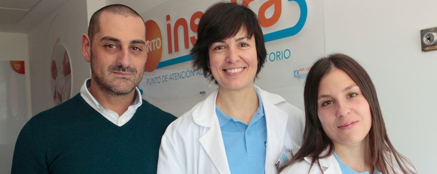 David Rudilla, responsable de Marketing Pacientes de Air Liquide; Cristina Santos, coodinadora asistencial Madrid de Air Liquide; y Débora Torres, personal asistencial de Air Liquide.