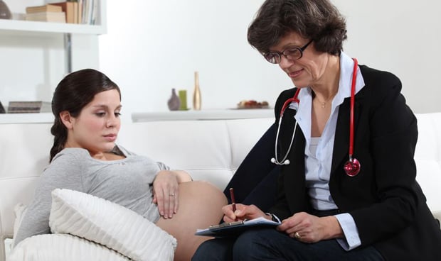 Ictus durante el embarazo: más riesgo si la mujer es joven