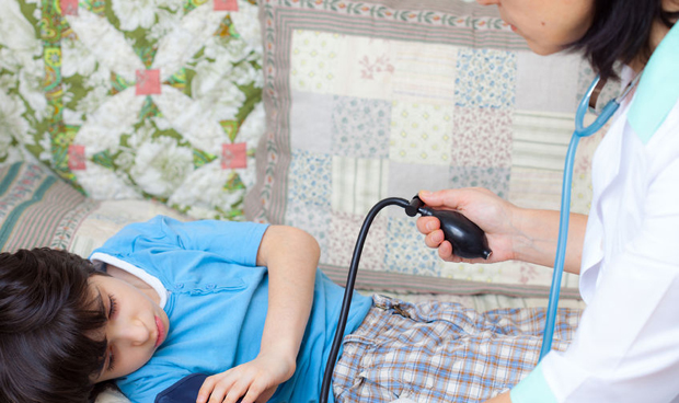 La hipertensiÃ³n infantil se pasa por alto aun cuando estÃ¡ indicado tratarla