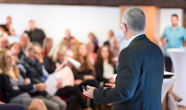 Los dermatólogos tiran de 'coaching' para mejorar en la consulta