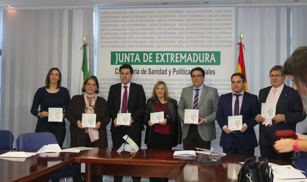 Sanidad distribuir mil guas para los pacientes de cncer en Extremadura 