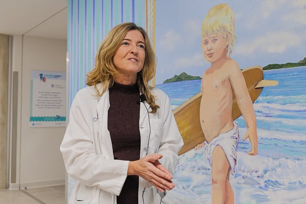 La jefa de Servicio de Pediatría y coordinadora de Docencia Clínica en el Grado de Medicina en el Hospital Álvaro Cunqueiro, Ana Concheiro.