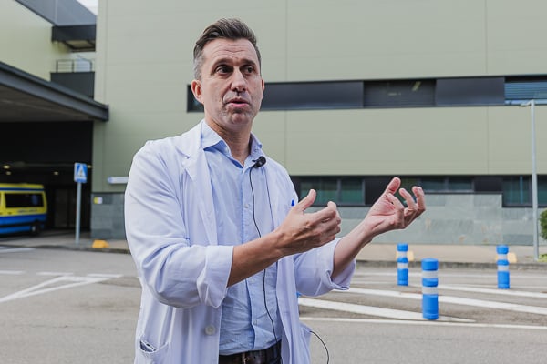 El jefe de Servicio de Urgencias del Hospital Álvaro Cunqueiro, Ángel Pichel.