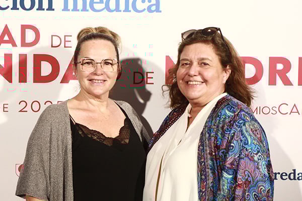 María Torres, presidenta Asociación Española de Fisioterapeutas en Salud de la Mujer y Salud Pélvica; María Martínez, gerente de la Asociación Española de Fisioterapeutas.