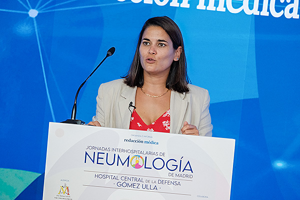 Ángela Hidalgo Herranz, adjunta del Servicio de Neumología del Hospital Central de La Defensa Gómez Ulla.