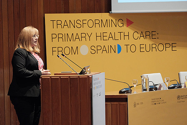 Melitta Jakab, jefa de la Oficina del Centro Europeo de Atención Primeria de la Salud de la OMS.