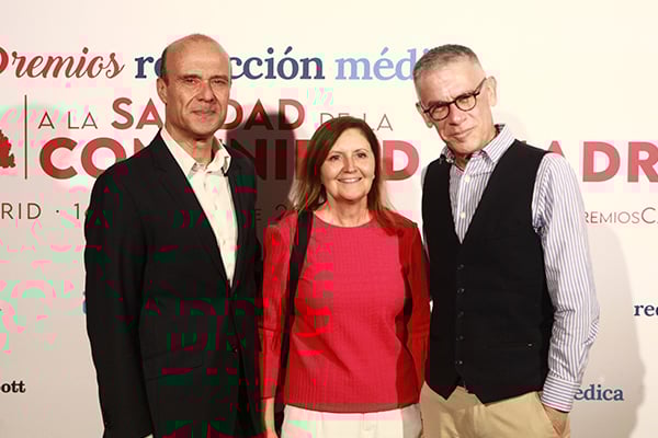 Carlos Díez, gerente del Hospital de la Zarzuela; Raquel Piñero, directora médica del Hospital de la Zarzuela; David Acha, director de enfermería del Hospital de la Zarzuela.