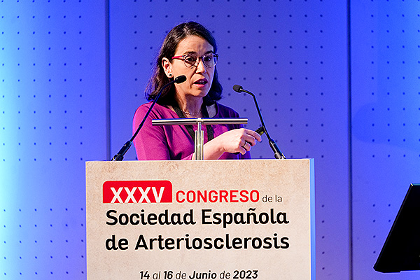 Ana Cenarro, responsable de Laboratorio de Investigación Molecular en el Instituto Aragonés de Ciencias de la Salud en Zaragoza.