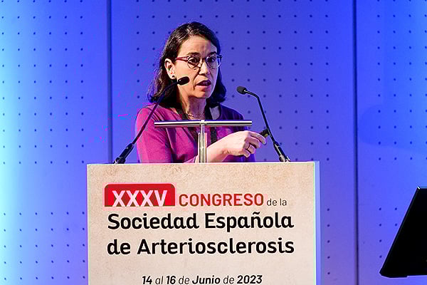 Ana Cenarro, responsable de Laboratorio de Investigación Molecular en el Instituto Aragonés de Ciencias de la Salud en Zaragoza.