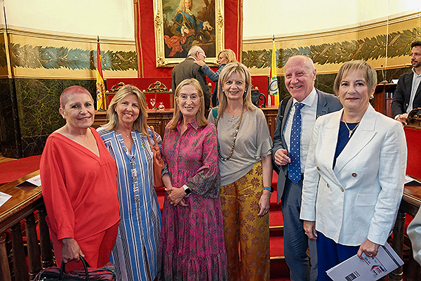 Begoña Barragán, María Río, Ana Pastor, Elvira Velasco, Faustino Blanco y María Luz de los Mártires.