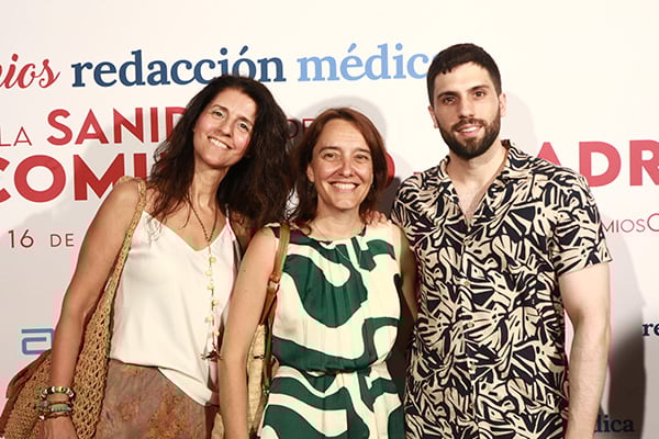 Margarita Mosquera, vocal de la Sociedad Madrileña de Medicina Preventiva - SMMP; Maite Ledo, médica de Medicina Preventiva en el Hospital Central de la Defensa Gómez Ul; Lucas Mayorga, de la Sociedad Madrileña de Medicina Preventiva.