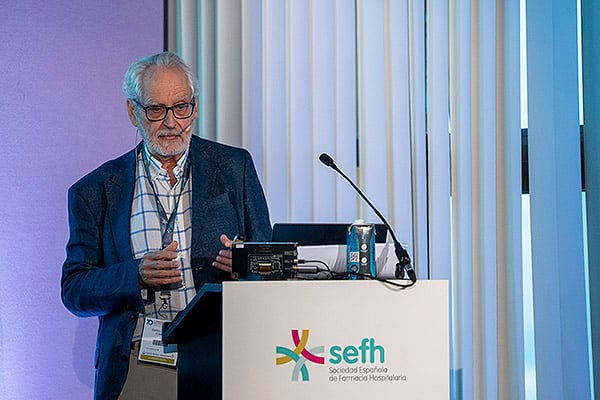 Enrique Soler Company, jefe del Servicio de Farmacia en el Hospital Arnau de Vilanova (Valencia) y fundador del Grupo Ethos de Bioética y Ética Clínica de la SEFH
