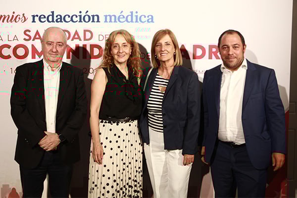 Ángel Pajares, responsable de Calidad y Hemovigilancia del Centro de Transfusiones de la Comunidad de Madrid; Paula Salgado Vicente, responsable de Gestión Económica; Luisa María Barea, gerente; y Diego Cobo, subdirector de Enfermería.