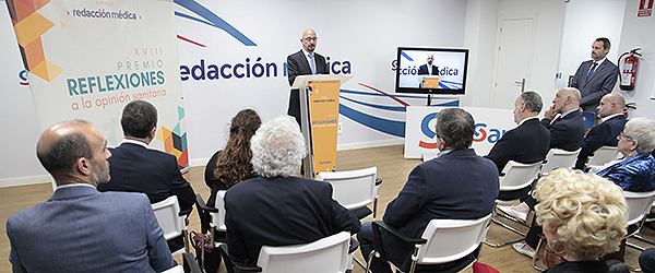 Aspecto de la sala durante la intervención de César Pascual.