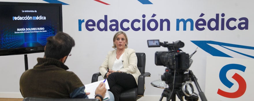 María Dolores Rubio durante la entrevista en Redacción Médica.