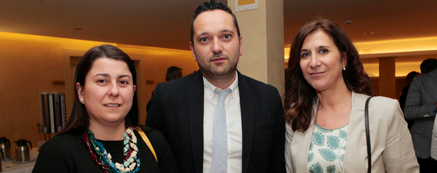 María Jesús Piñeiro, directora general de Recursos Económicos del Servicio Gallego de Salud; Margarita Prado y Alberto Fuentes.