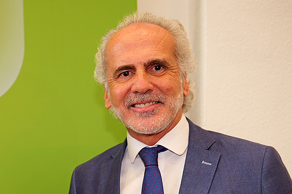 Enrique Ruíz Escudero, ex consejero de Sanidad de la Comunidad de Madrid y portavoz de la Comisión de Sanidad del Senado.