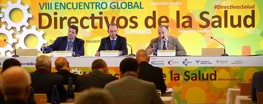 Joaquín Estévez, presidente de Sedisa;  Juan Antoni Ballesteros, director general de Asistencia Sanitaria de Castilla-La Mancha; y José María Pino, presidente de Sanitaria 2000.