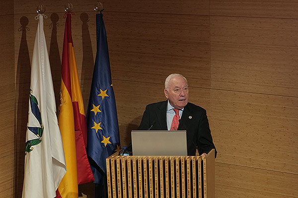 Florentino Pérez Raya, presidente del CGE, en el acto de apertura. 
