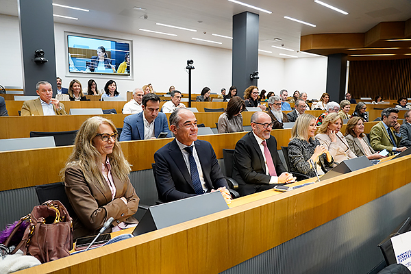 Apecto de la sala durante la jornada.