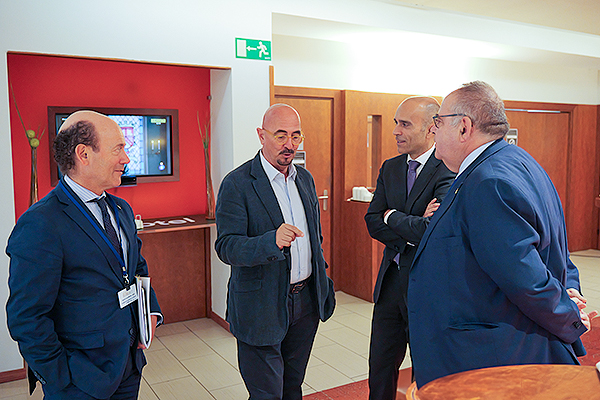 Jesús García-Cruces, viceconsejero de la Consejería de Sanidad de Castilla y León; César Pascual, Ricardo López y Alejandro Vázquez.