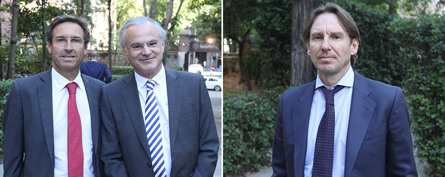 José Ávila y Fernando Pedraza, ambos de Siemens Healthineers. A continuación, Carlos Velasco, director general de PRIM.  