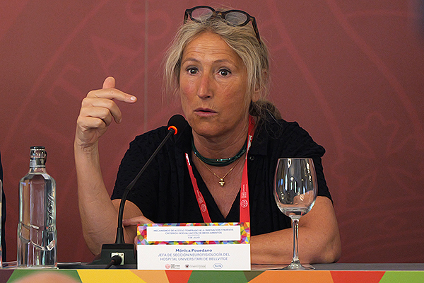 Mónica Povedano, jefa de Sección Neurofisiología del Hospital Universitari de Bellvitge.