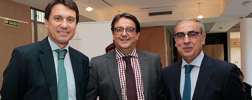 Juan López-Belmonte, consejero delegado de Rovi; José María Vergeles; y José Martínez Olmos.