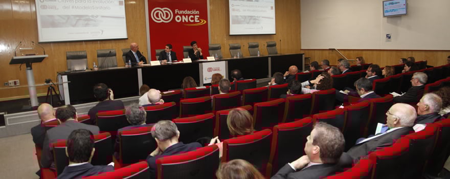 La sala durante el Ciclo de Conferencias sobre el futuro del modelo sanitario.