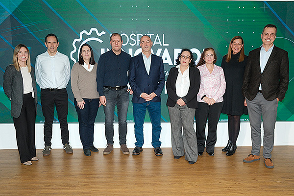 Foto de familia del Hospital Donostialdea.