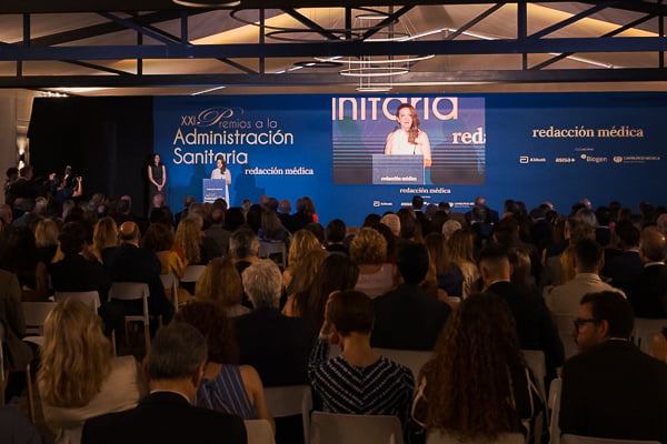 Un instante durante el discurso de agradecimineto de Fátima Matute.