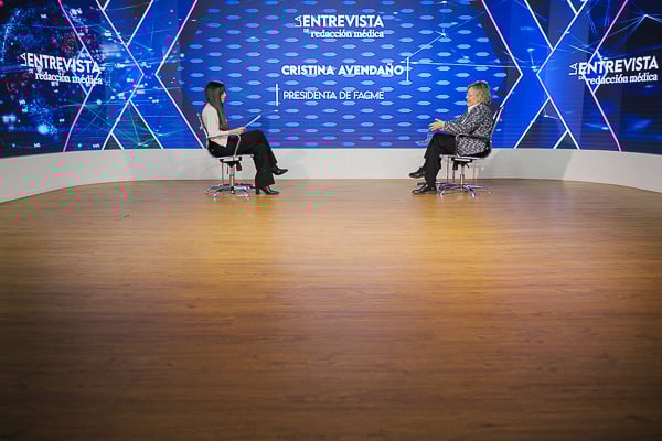 Un momento durante la entrevista en el plató de Redacción Médica.