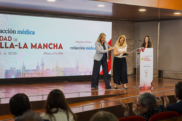 Instantes después del discurso de agradecimiento de  Yolanda Carrasco Barrio.