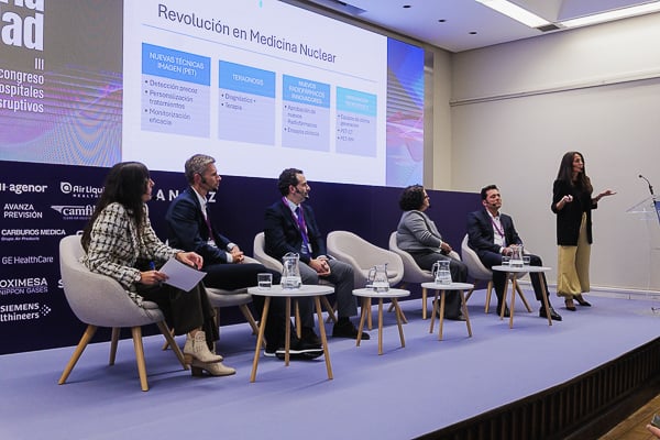 Un istante durante la mesa: Ciclotrón propio. Motor de innovación y autonomía en Medicina Nuclear