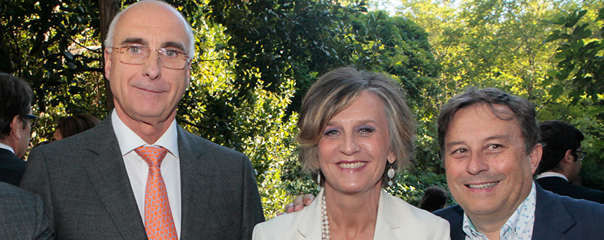 Jesús Sanz, presidente de ANDE; Piedad Navarro, directora de Relaciones Institucionales de Air Liquide, y José Miguel Rodríguez González Moro, responsable de Relaciones Institucionales de Separ. 