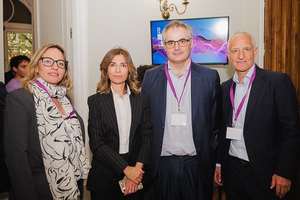 Èlia Tamayo, directora de Operaciones de General Electric; Carmen Vázquez secretaria técnica de la Comisión de Ingeniería Médica y Sanitaria de COIIM; Carlos Jiménez, presidente de honor de COIIM; y Pedro de Blas García, vocal de Ingeniería del COIIM.