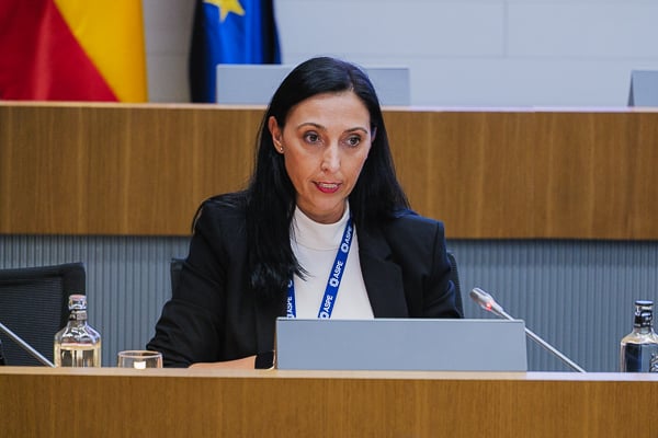 Ana Azorín, adjunta a la Dirección de Personas en Ribera Salud.