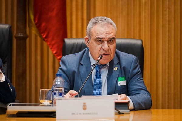 José María Rodríguez, secretario general del Consejo General de Colegios Oficiales de Médicos.