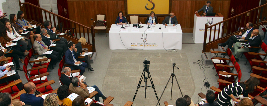 Vista superior del Pequeño Anfiteatro del Colegio de Médicos de Madrid, donde se ha desarrollado la jornada durante el Congreso de Derecho Sanitario.