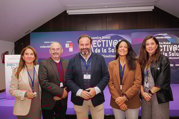 Antonia Preciado, directora de Enfermería del Área Llerena-Zafra; Jorge Montero, director asistencial del Área Llerena-Zafra; Fernando de la Iglesia, gerente del Área de Salud Llerena-Zafra; María Jiménez Pérez, directora de Régimen Económico del Área de Salud de Llerena Zafra; y Margarita Núñez Sánchez, directora de Enfermería de Primaria el Área de Salud de Llerena Zafra.