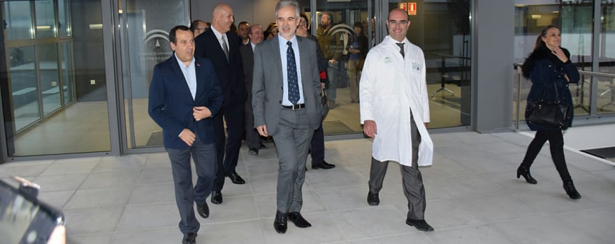 Alonso, junto a alcaldes de los municipios de referencia del nuevo Hospital de la Serranía de Ronda y directivos del SAS.