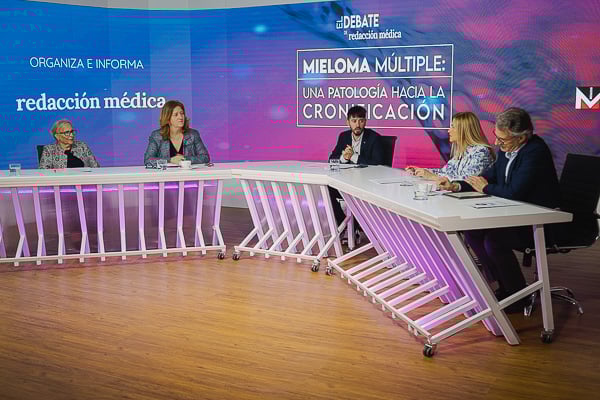 Los ponentes han debatido sobre cómo influye el concepto de cronificación en el manejo de la enfermedad.