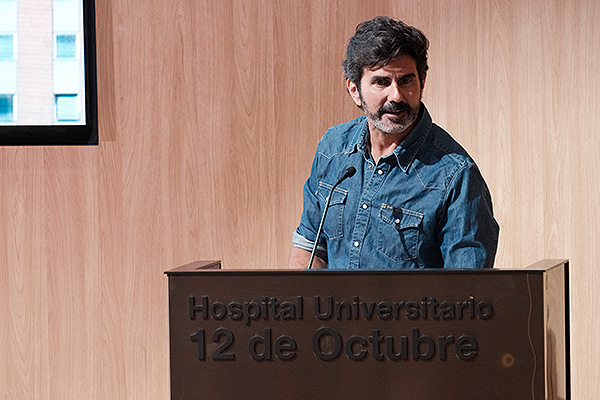 Hernán Zin, director del documental '50 años del 12: una mirada al pasado de un hospital en futuro'.