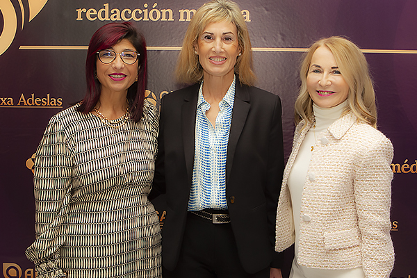 Dulce Ramírez, vicepresidenta primera de la Sociedad Española de Directivos de la Salud (Sedisa); Beatriz Massa Domínguez; y Mercedes Carrasco.