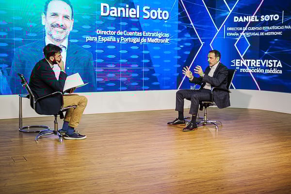 Daniel Soto aclara que la IA es una herramienta que ayuda al profesional sanitario, pero no lo sustituye.