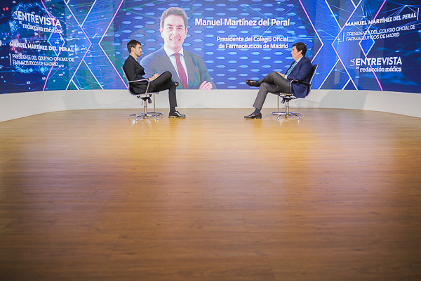 Un momento durante la entrevista en el plató de Redacción Médica.