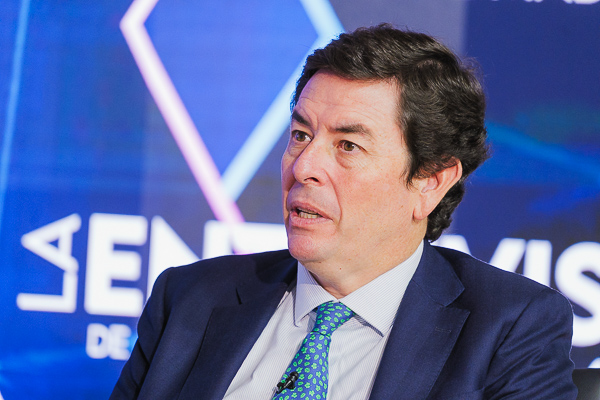 El envejecimiento y la pirámide poblacional invertida están generando más situaciones de soledad no deseada, especialmente en personas mayores.