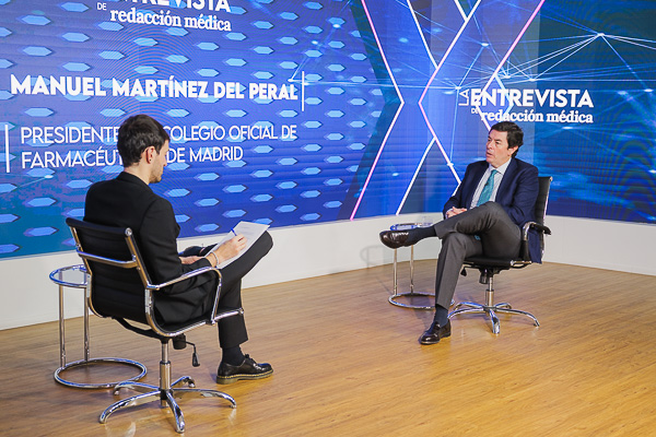 Los sistemas personalizados de dosificación son una herramienta muy potente. No solo ordenan la medicación y se la entregan al paciente: permiten controlar la adherencia, saber qué medicación ha tomado, cuál ha olvidado y explicarle las consecuencias de ese olvido.